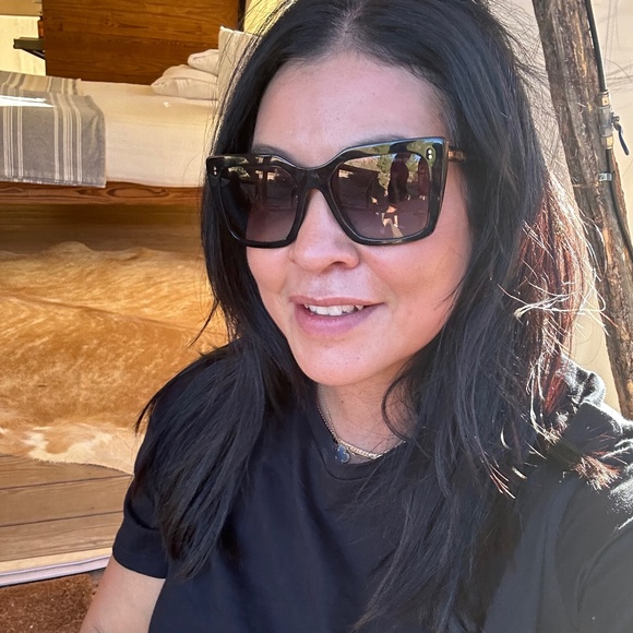 Meet your Posher, Angelina - Picture 1 of 1